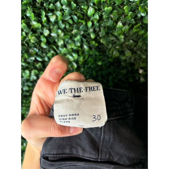 Free People Mona High Rise Flare Slit Jeans Sz 30 NWT Midnight Black CRVY - Picture 5 of 6